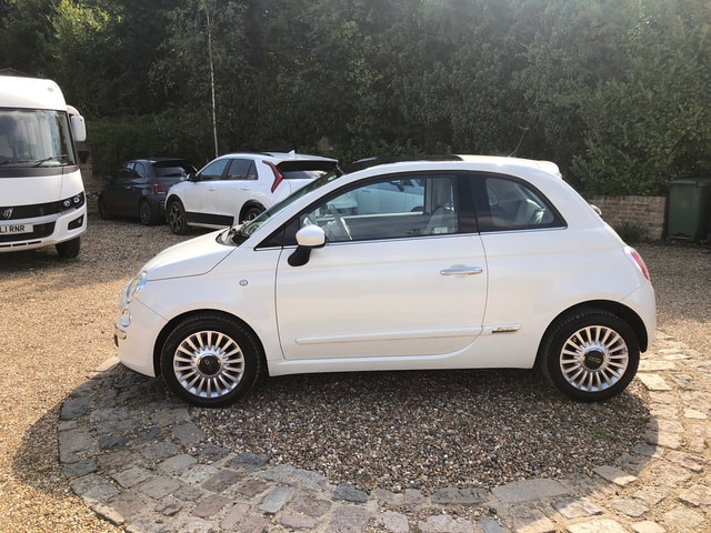 2010 FIAT 500 1.2i Lounge - Picture 5 of 11