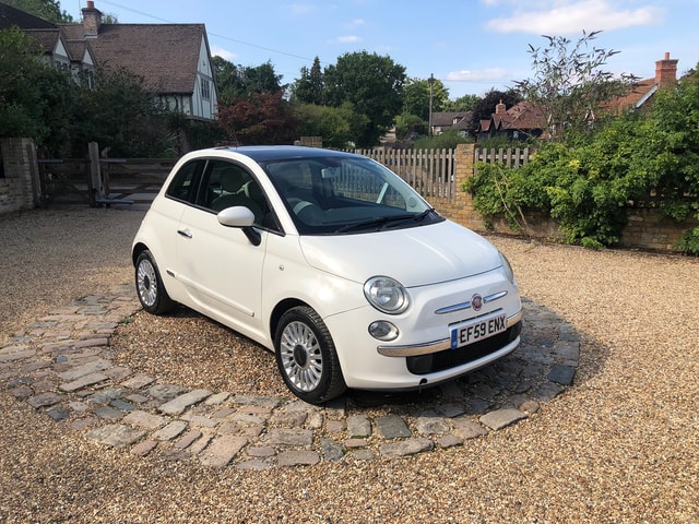 2010 FIAT 500 1.2i Lounge - Picture 1 of 11
