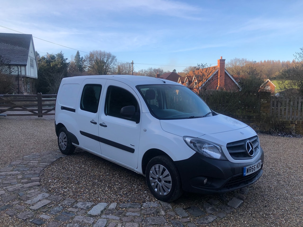 2016 MERCEDES Citan 109CDI Extra Long BlueEFFICIENCY Dualnr - Picture 1 of 13