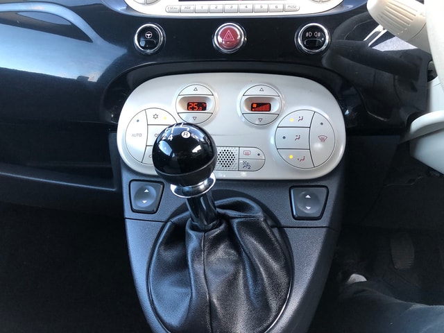 2015 FIAT 500 1.2i Lounge S/S C - Picture 11 of 13