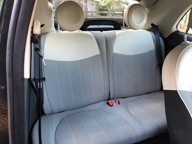 2015 FIAT 500 1.2i Lounge S/S C - Picture 10 of 13