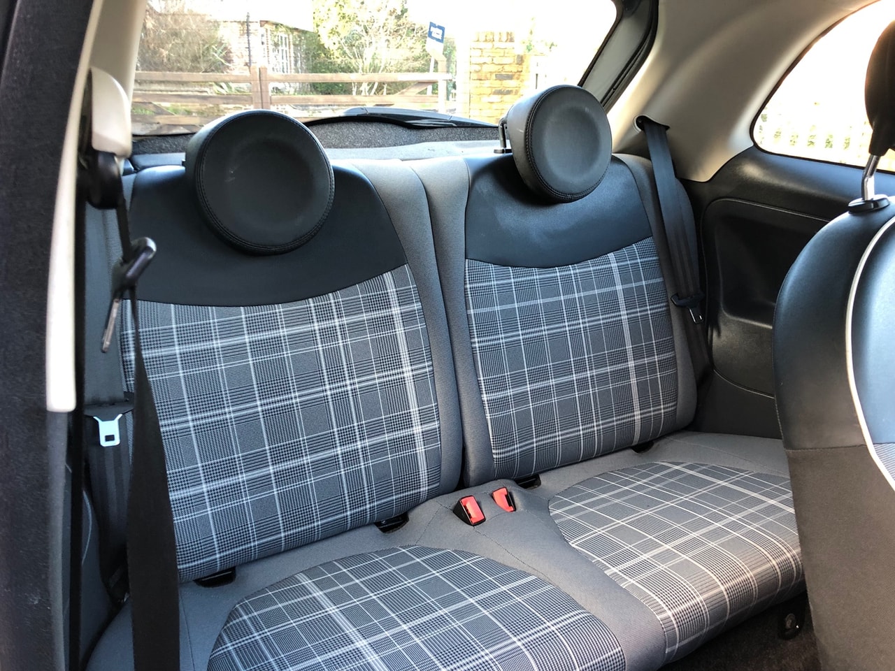 2015 FIAT 500 1.2i Lounge S/S - Picture 10 of 12