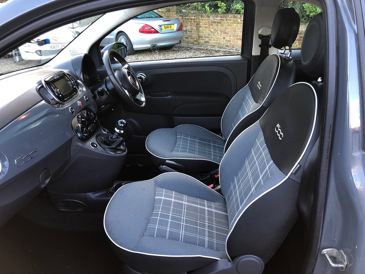 2015 FIAT 500 1.2i Lounge S/S - Picture 11 of 12