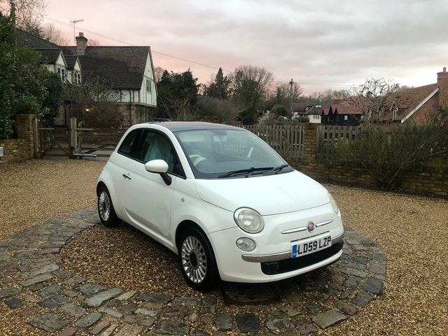 2009 FIAT 500 1.2i Lounge - Picture 1 of 12