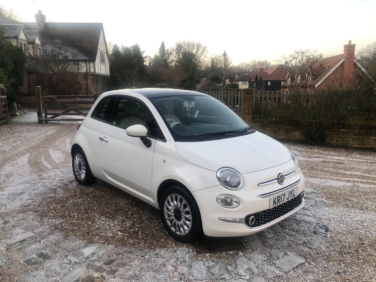 2017 FIAT 500 1.2i Lounge S/S - Picture 1 of 14