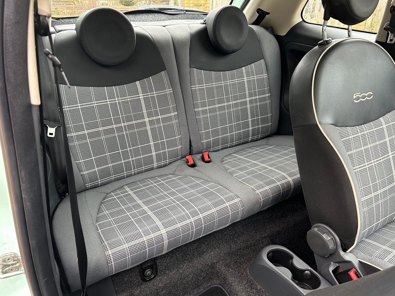 2017 FIAT 500 1.2i Lounge S/S ECO - Picture 10 of 14