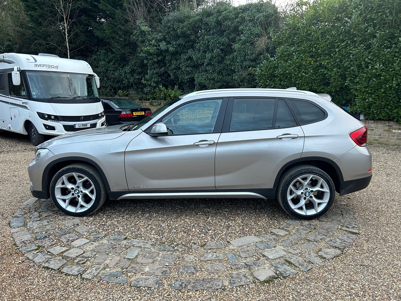 2013 BMW X1 xDrive18d xLine - Picture 3 of 15