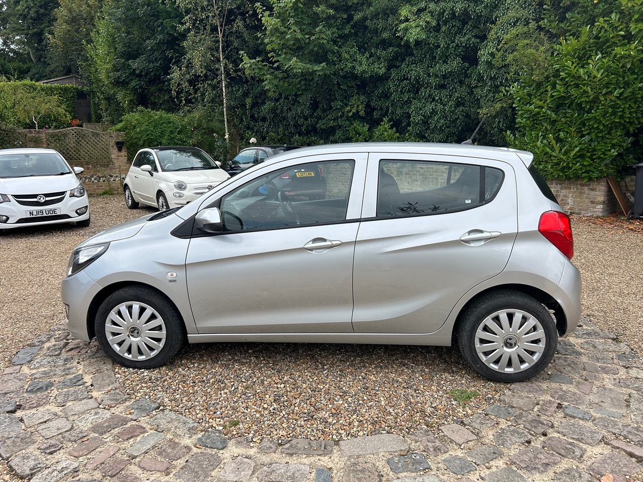 2016 VAUXHALL Viva 1.0i 75PS (a/c) SE - Picture 5 of 12