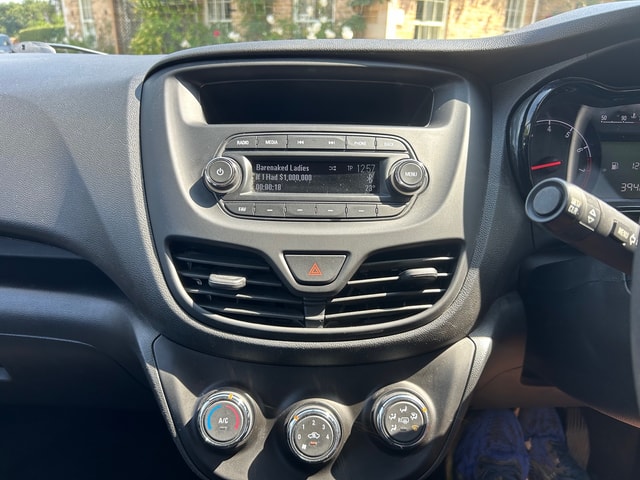 2019 VAUXHALL Viva 1.0i (73PS) (a/c) SE - Picture 7 of 12