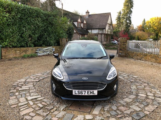 2017 FORD Fiesta Zetec 1.0T EcoBoost 100PS - Picture 2 of 11