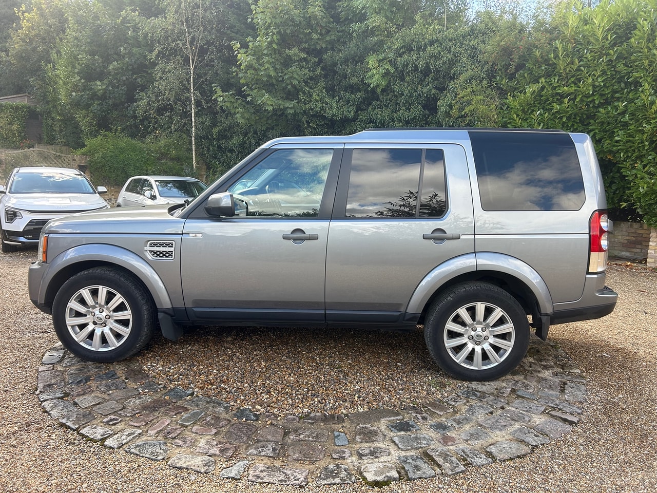 2012 LAND ROVER Discovery 4 3.0 SDV6 XS - Picture 5 of 18