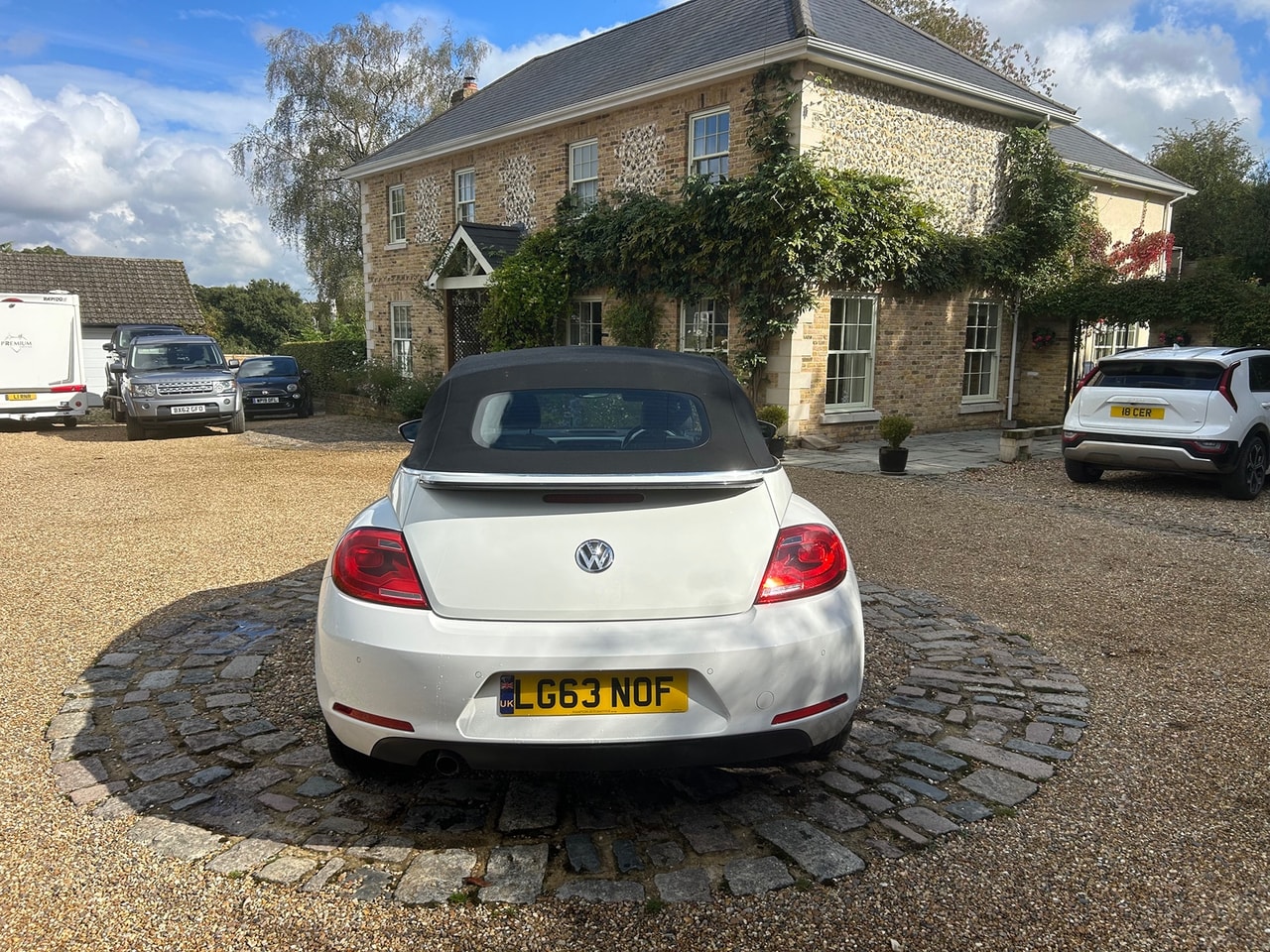 2013 VOLKSWAGEN Beetle Design 1.6 TDI BlueMotion Technology DSG - Picture 5 of 21