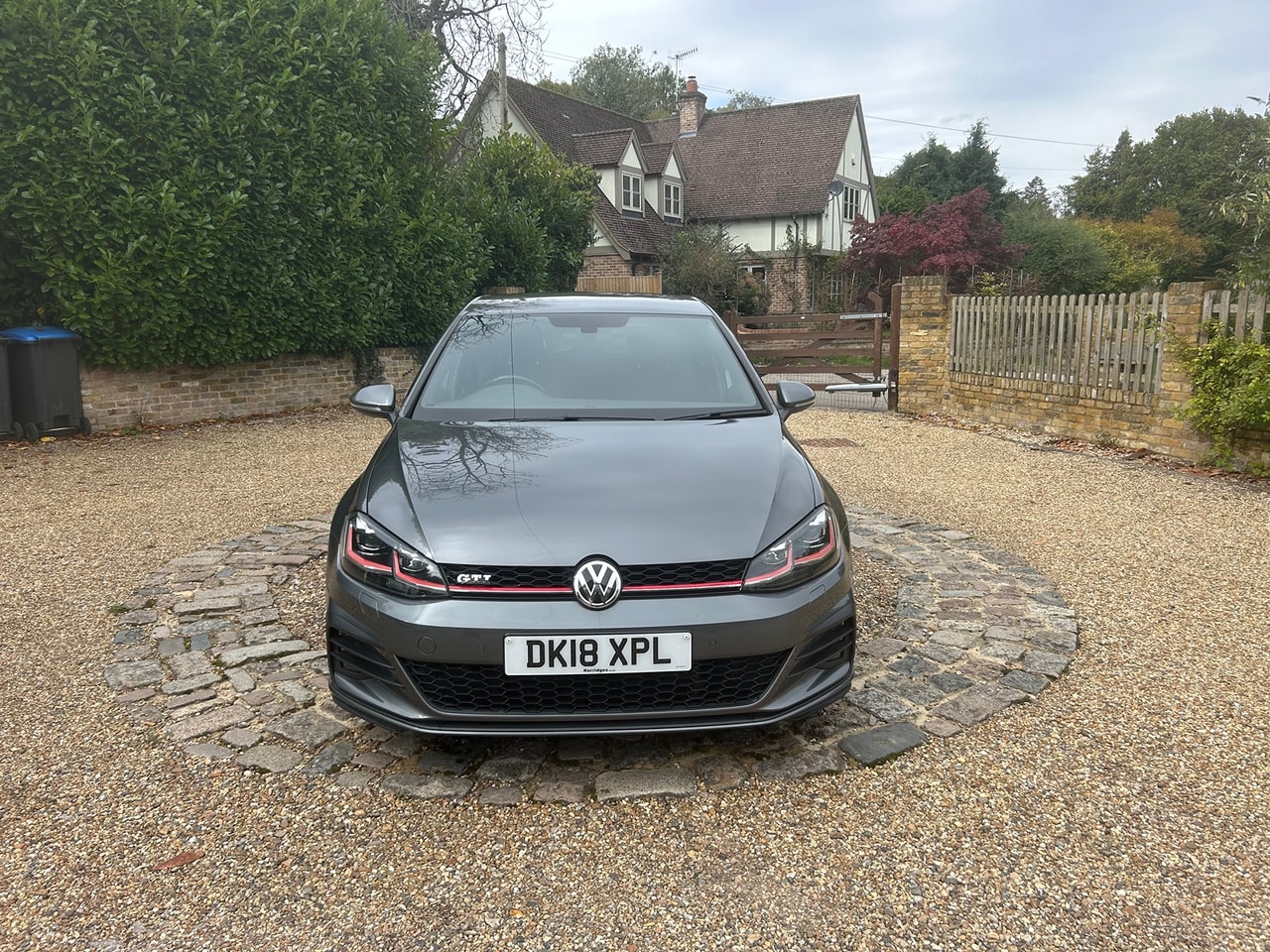 2018 VOLKSWAGEN Golf GTI 2.0 230PS TSI - Picture 2 of 18