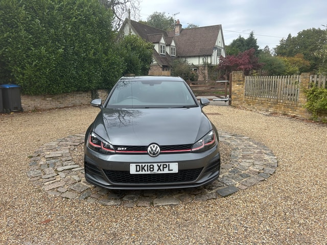 2018 VOLKSWAGEN Golf GTI 2.0 230PS TSI - Picture 2 of 18