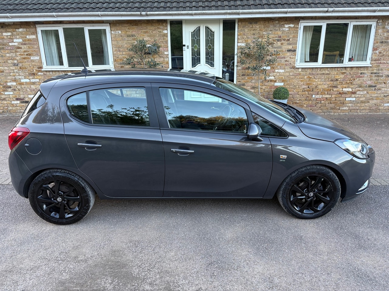 2015 VAUXHALL Corsa SRi 1.4i 90PS ecoFLEX - Picture 3 of 14