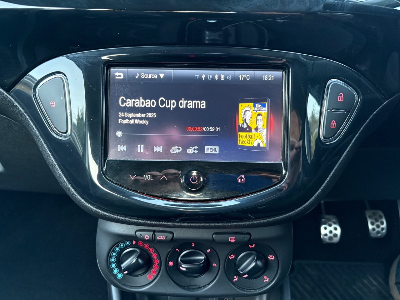 2015 VAUXHALL Corsa SRi 1.4i 90PS ecoFLEX - Picture 8 of 14