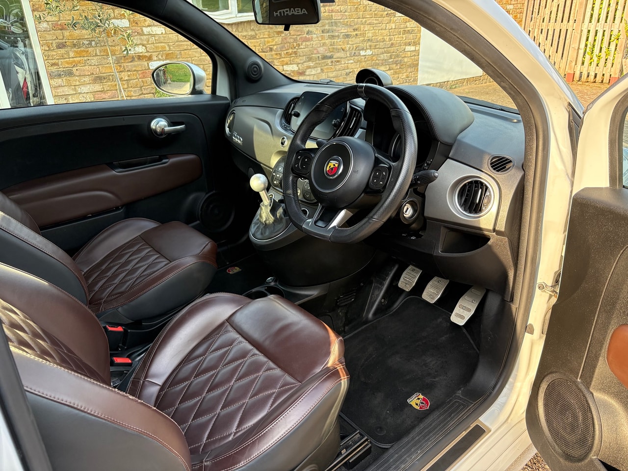 2022 ABARTH 595 1.4 16v T-Jet 165HP 595 Turismo - Picture 6 of 15