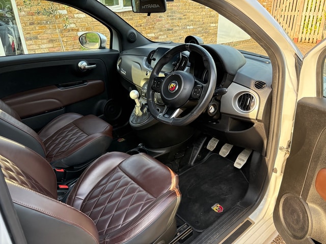 2022 ABARTH 595 1.4 16v T-Jet 165HP 595 Turismo - Picture 6 of 15