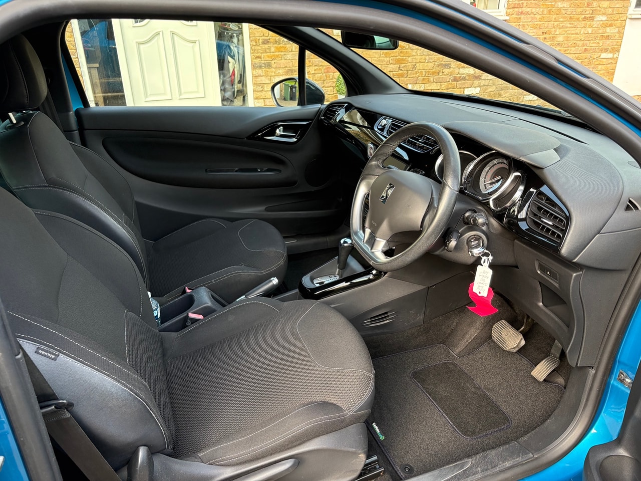2011 CITROEN DS3 VTi 120 Auto DStyle - Picture 7 of 13