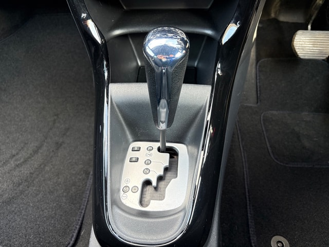 2011 CITROEN DS3 VTi 120 Auto DStyle - Picture 12 of 13