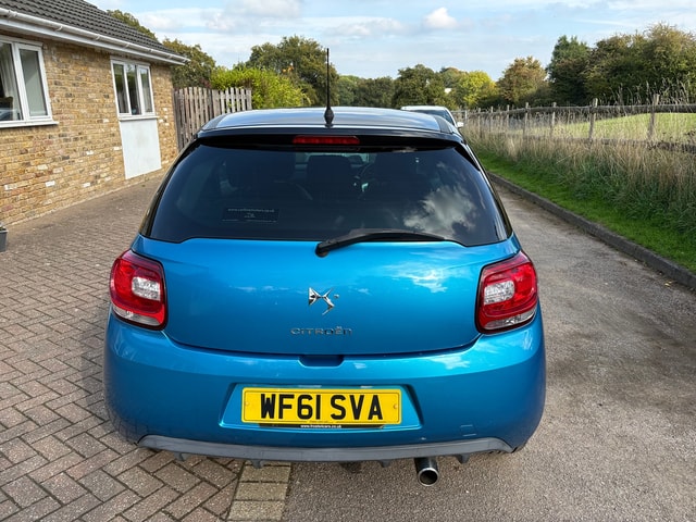2011 CITROEN DS3 VTi 120 Auto DStyle - Picture 4 of 13
