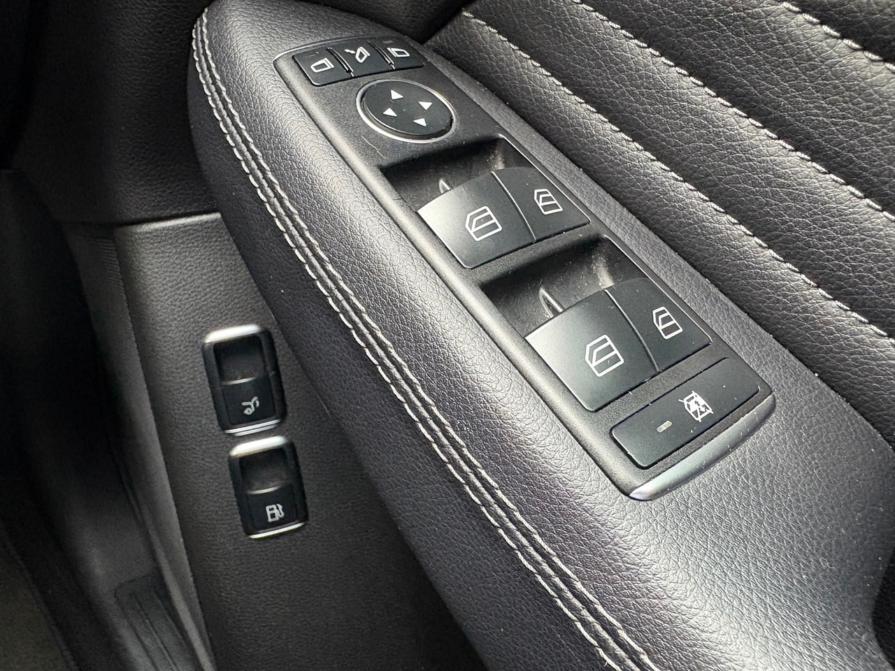 2017 Mercedes-benz GLE-Class GLE 500 e 4MATIC AMG Line - Picture 17 of 17