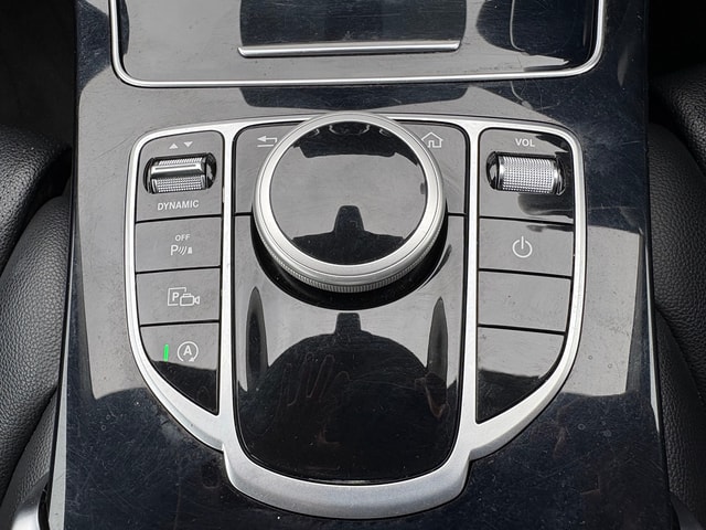 2019 Mercedes-benz GLC-Class GLC 250 4MATIC Sport - Picture 11 of 17