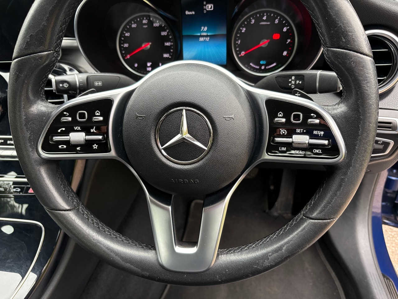 2019 Mercedes-benz GLC-Class GLC 250 4MATIC Sport - Picture 8 of 17