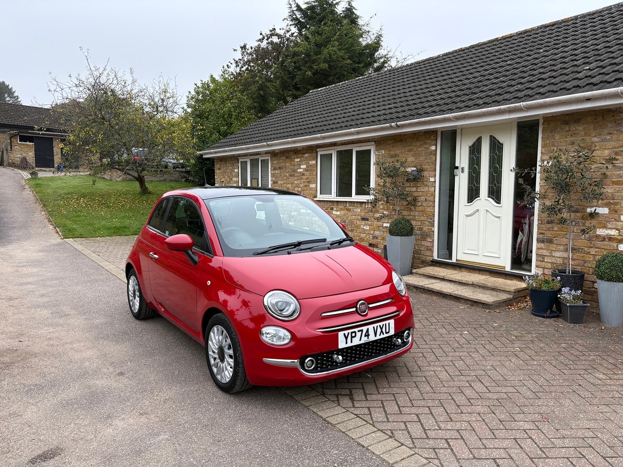 2024 FIAT 500 1.0 70hp Mild Hybrid (RED) - Picture 2 of 16