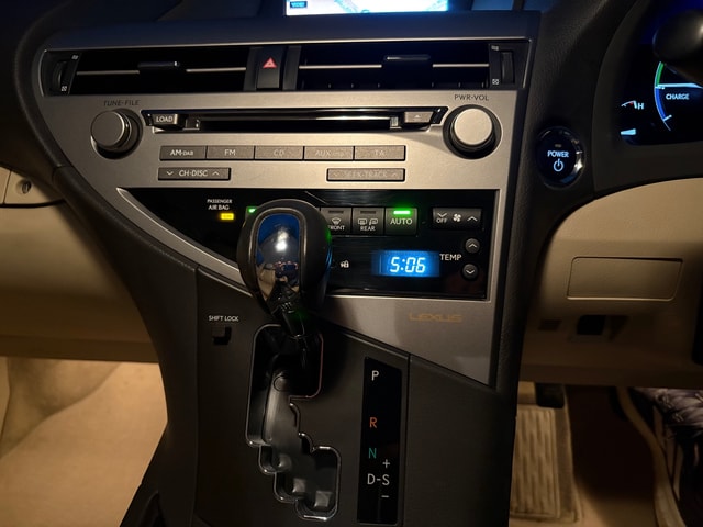 2010 LEXUS RX 450h SE-I - Picture 19 of 24