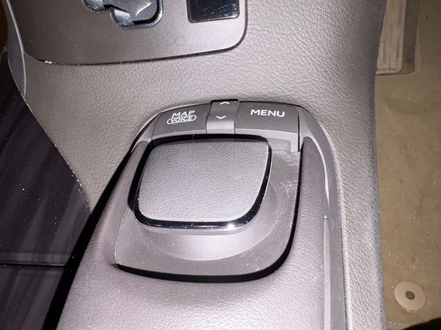 2010 LEXUS RX 450h SE-I - Picture 16 of 24