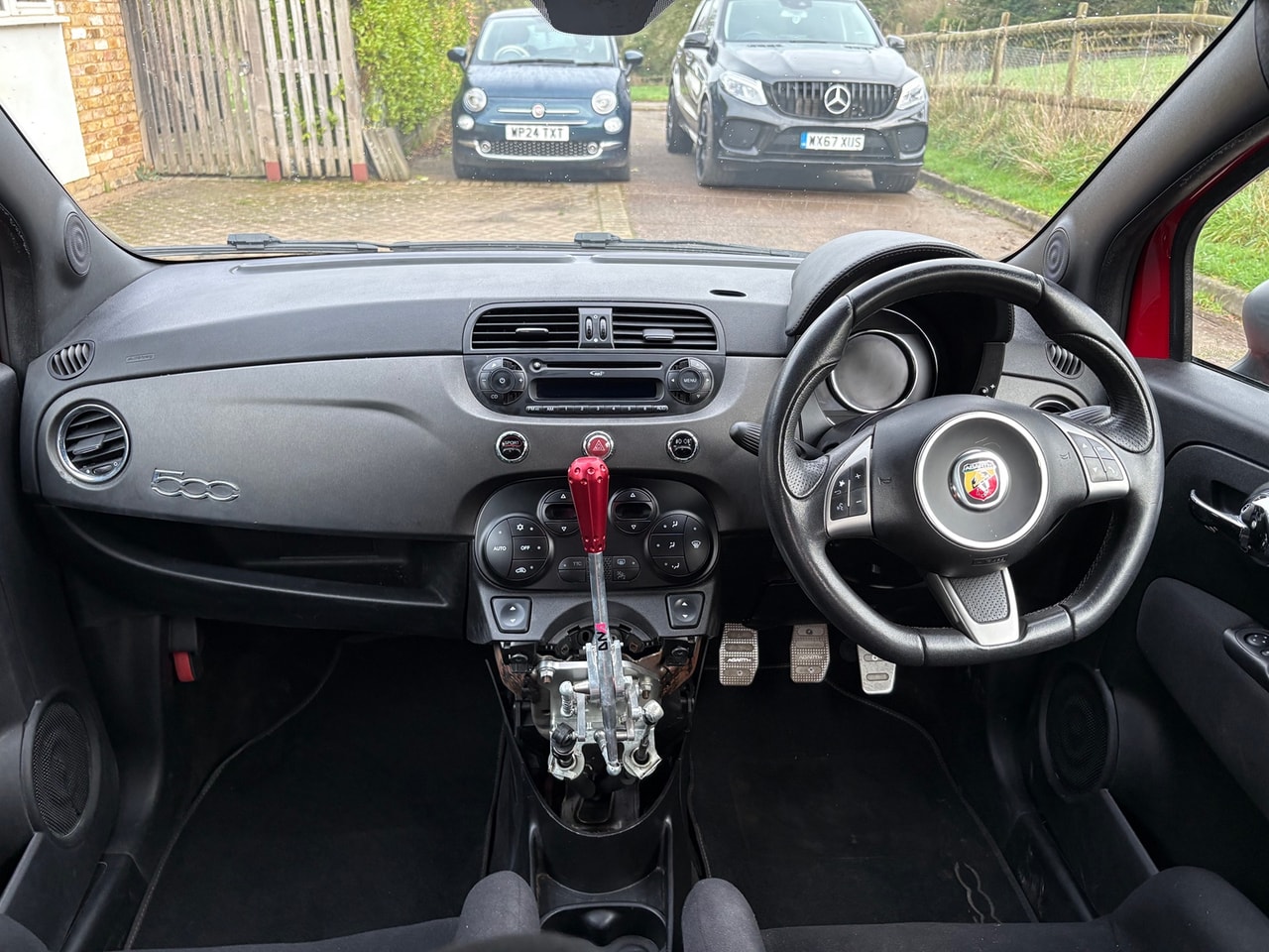 2016 ABARTH 595 1.4 16v T-Jet 180HP Competizione - Picture 9 of 15