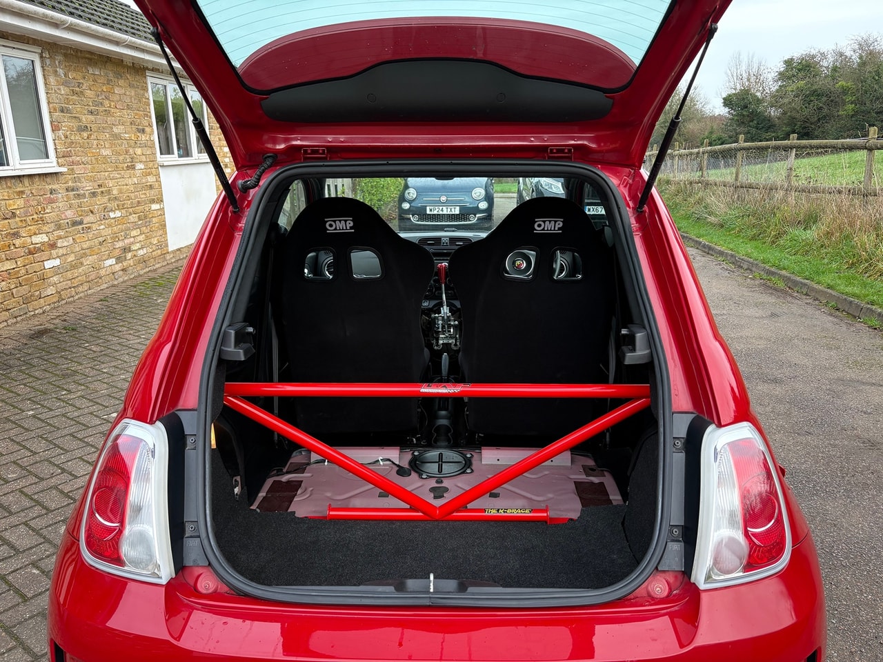 2016 ABARTH 595 1.4 16v T-Jet 180HP Competizione - Picture 6 of 15