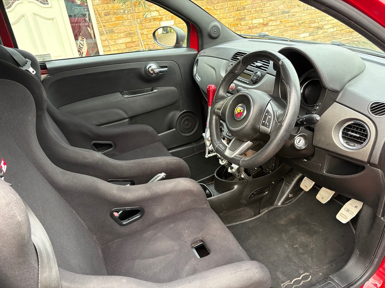 2016 ABARTH 595 1.4 16v T-Jet 180HP Competizione - Picture 8 of 15