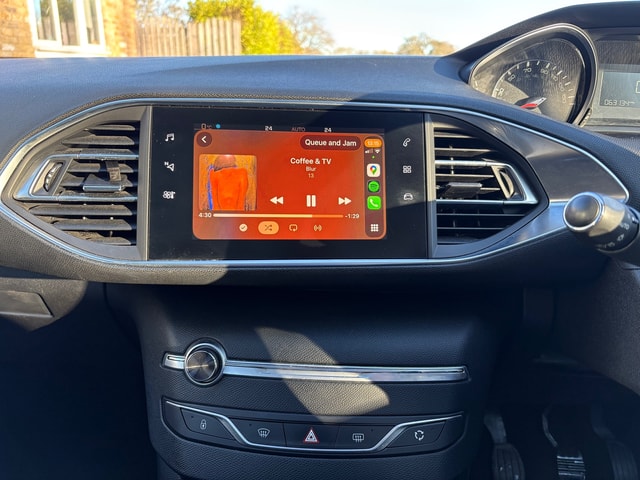 2019 PEUGEOT 308 Allure 1.2L PureTech 130 S&S - Picture 10 of 19