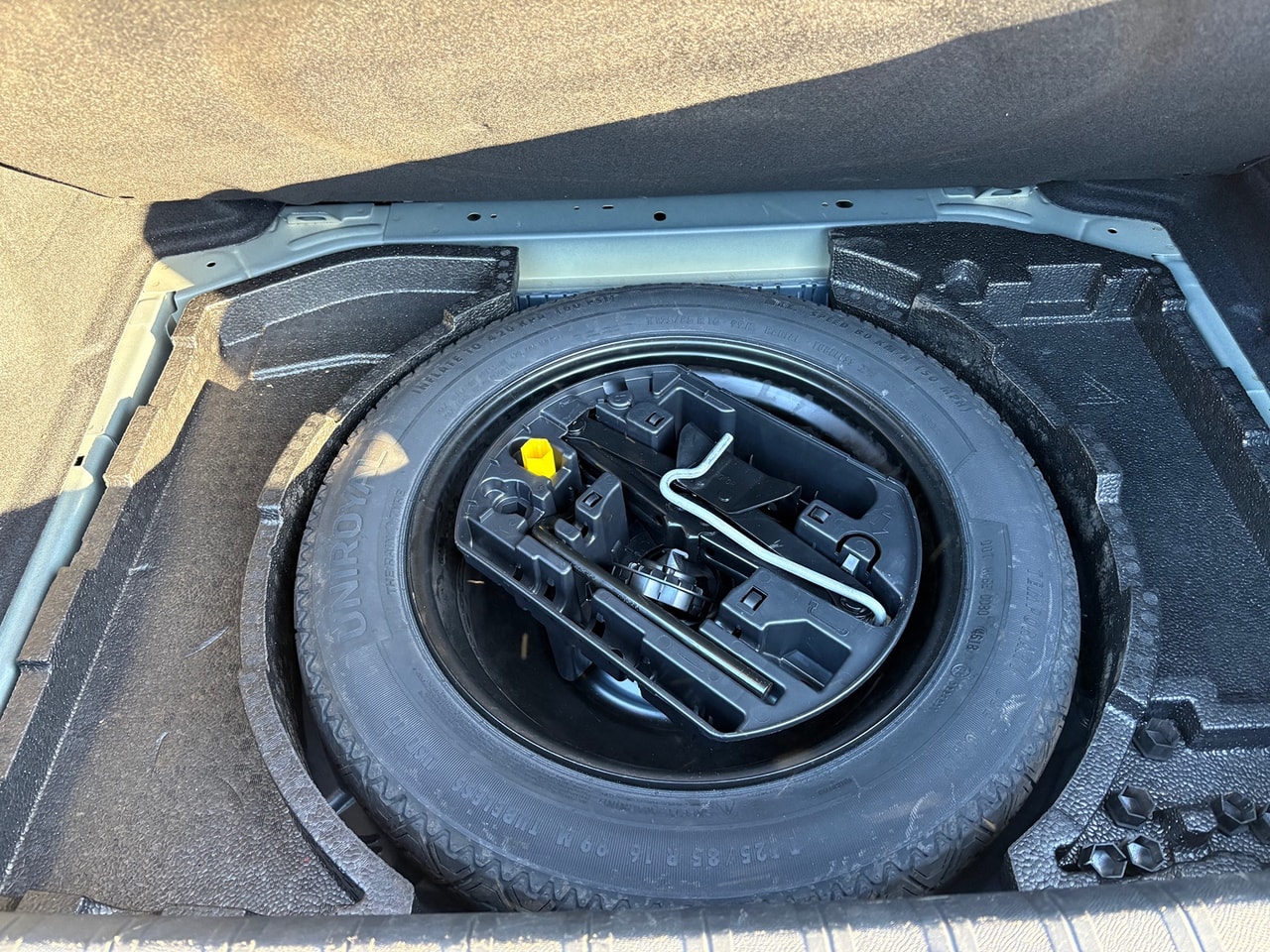 2019 PEUGEOT 308 Allure 1.2L PureTech 130 S&S - Picture 18 of 19