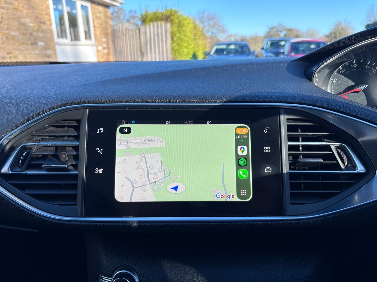 2019 PEUGEOT 308 Allure 1.2L PureTech 130 S&S - Picture 8 of 19