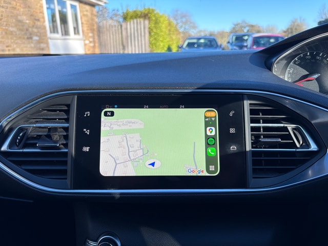 2019 PEUGEOT 308 Allure 1.2L PureTech 130 S&S - Picture 8 of 19