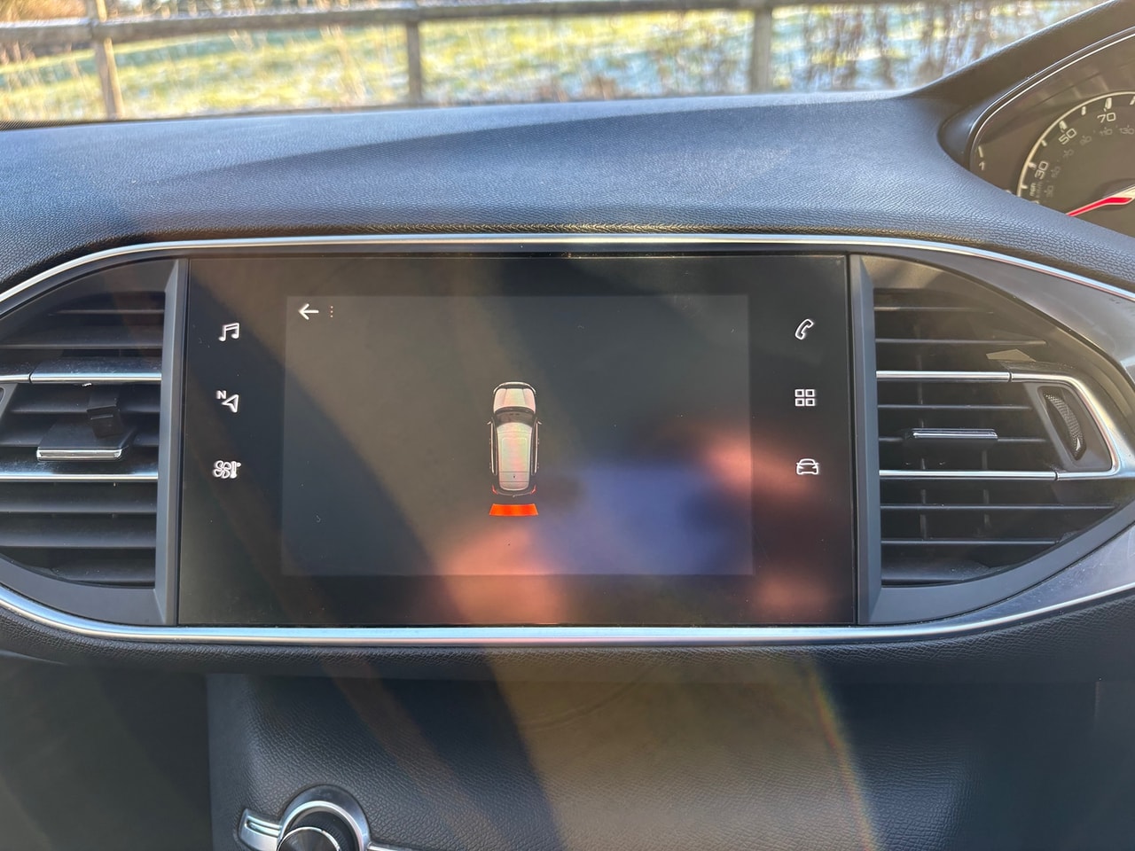 2019 PEUGEOT 308 Allure 1.2L PureTech 130 S&S - Picture 15 of 19