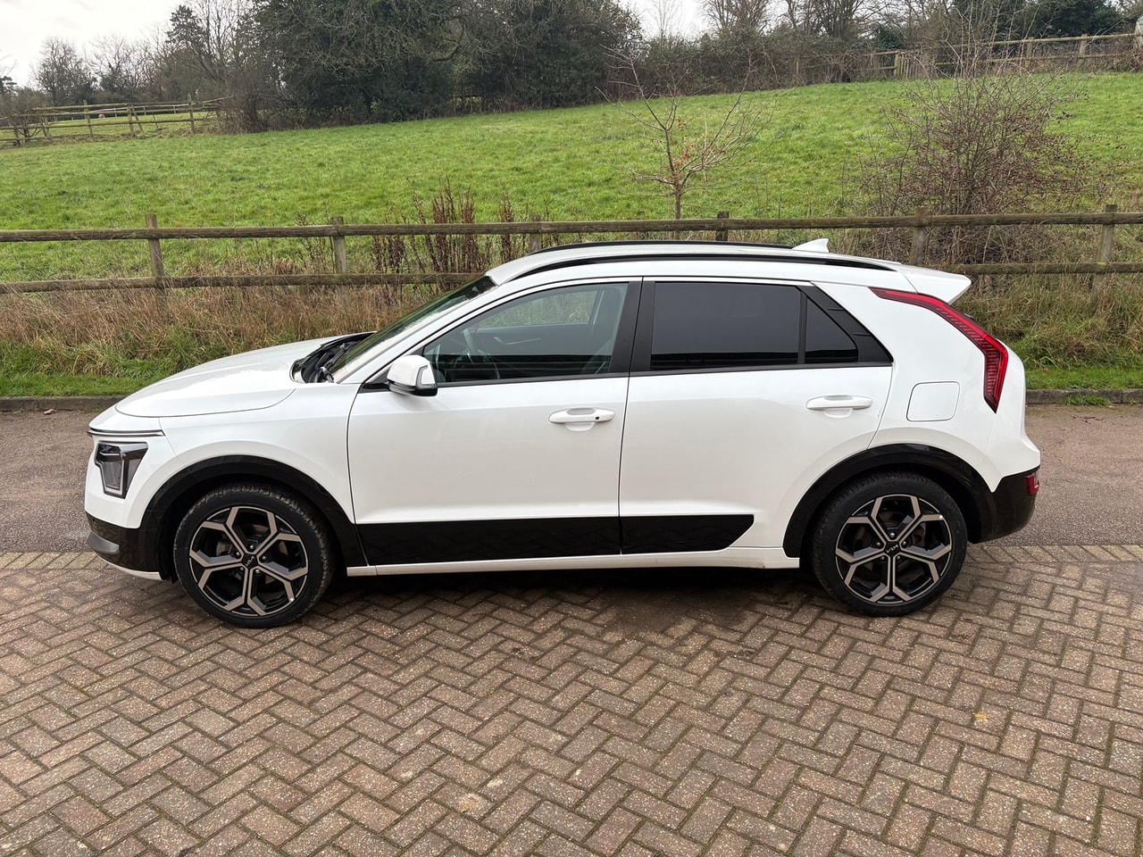 2022 KIA Niro '3' 1.6GDi Hybrid 1.32kWh 6-speed DCT - Picture 5 of 17