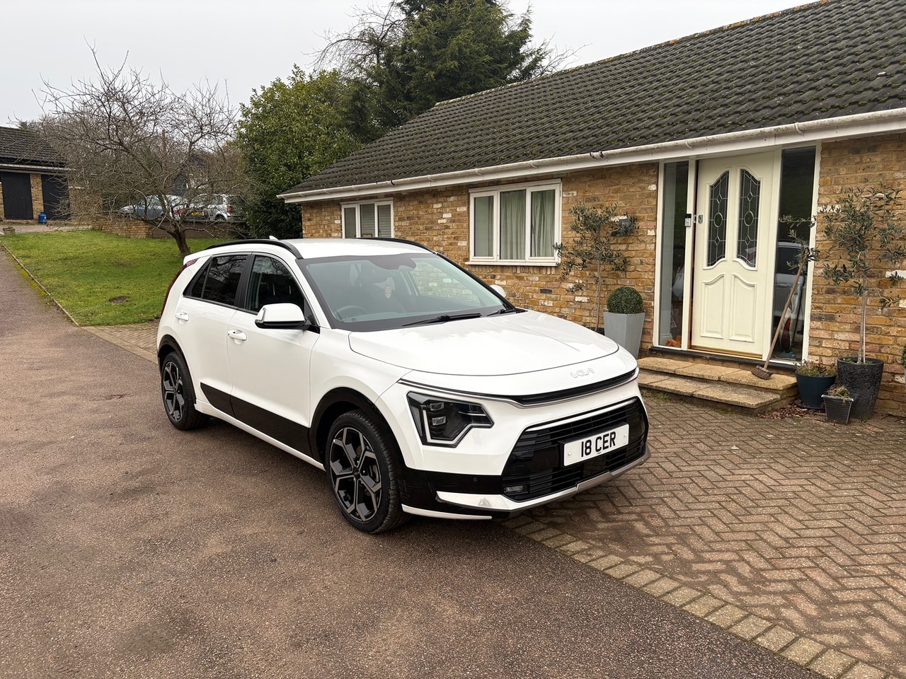 2022 KIA Niro '3' 1.6GDi Hybrid 1.32kWh 6-speed DCT - Picture 1 of 17