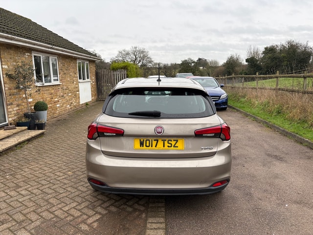 2017 FIAT Tipo Easy 1.4 95HP MT - Picture 4 of 16