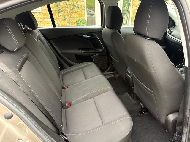 2017 FIAT Tipo Easy 1.4 95HP MT - Picture 9 of 16