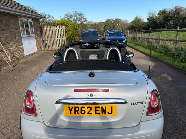 2012 MINI MINI Cooper Roadster - Picture 8 of 19