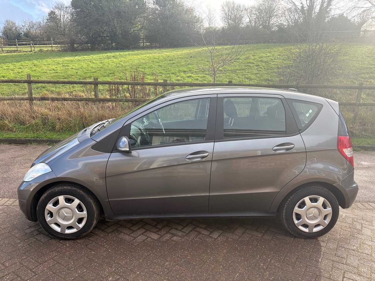 2010 Mercedes-benz A-Class A 160 Classic SE Autotronic - Picture 5 of 21