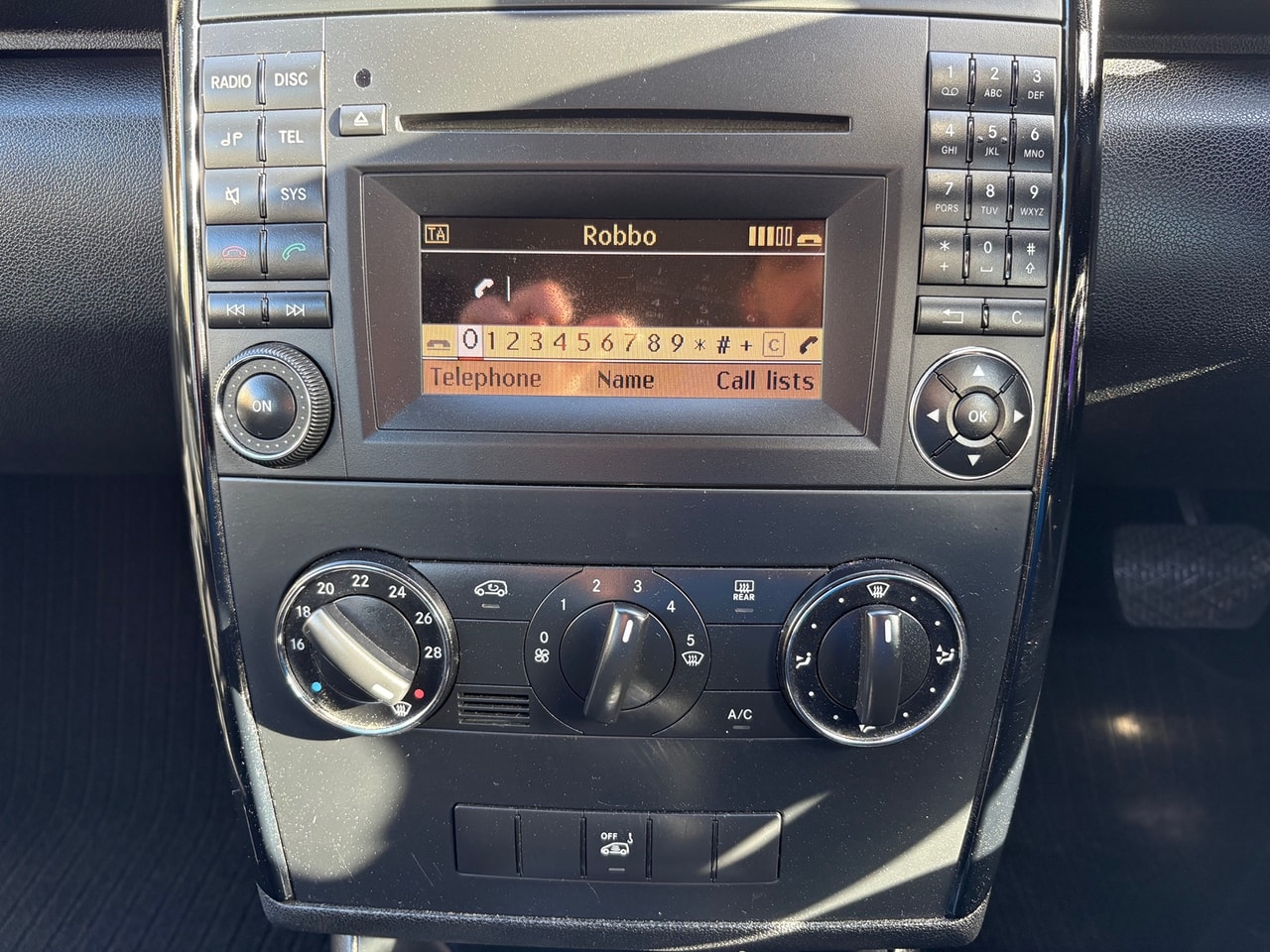 2010 Mercedes-benz A-Class A 160 Classic SE Autotronic - Picture 16 of 21