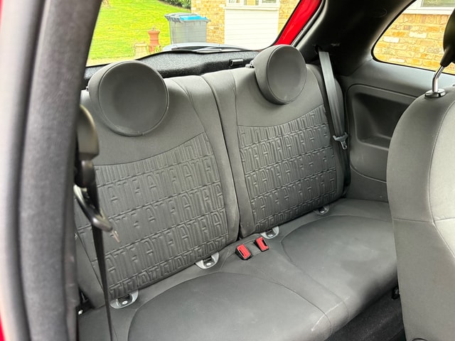 2025 FIAT 500 1.0 70hp Mild Hybrid (RED) - Picture 9 of 15