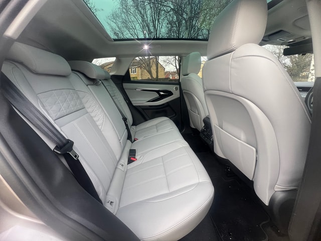 2022 LAND ROVER Range Rover Evoque P300e Autobiography AWD Auto - Picture 4 of 6