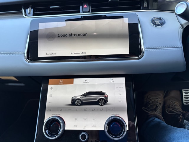 2022 LAND ROVER Range Rover Evoque P300e Autobiography AWD Auto - Picture 9 of 21