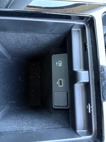 2022 LAND ROVER Range Rover Evoque P300e Autobiography AWD Auto - Picture 16 of 21